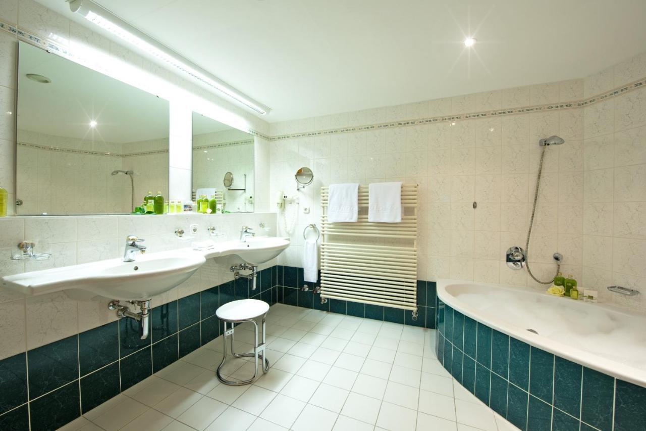 Hotel Alpina Deluxe Obergurgl Ruang foto